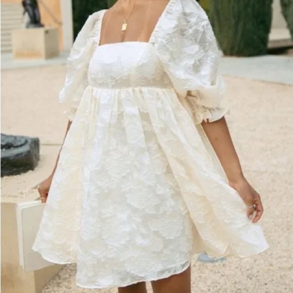 Honey Cream Floral Embroidered Babydoll Spring Dress Medium Fairytale Dreamy